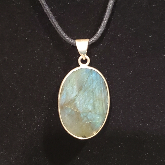 Silver Wrapped Labradorite Pendant Necklace - Picture 2 of 4
